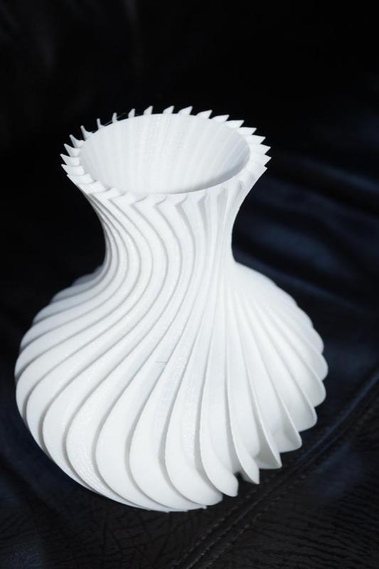 Fibonacci Vase – with base/bottom