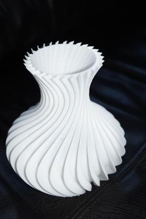 Fibonacci Vase – with base/bottom