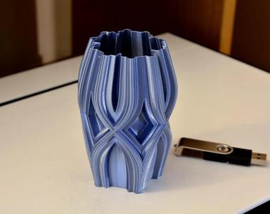 Vase #798