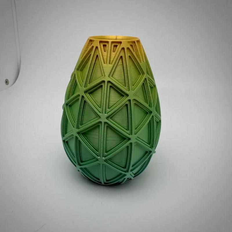 Multilayer Tri Vase