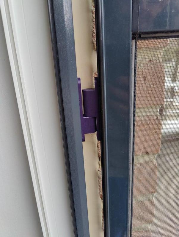 Screen door hinge