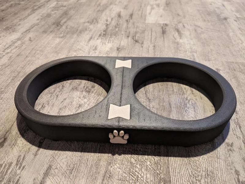 Paper Plate Pet Bowl and riser