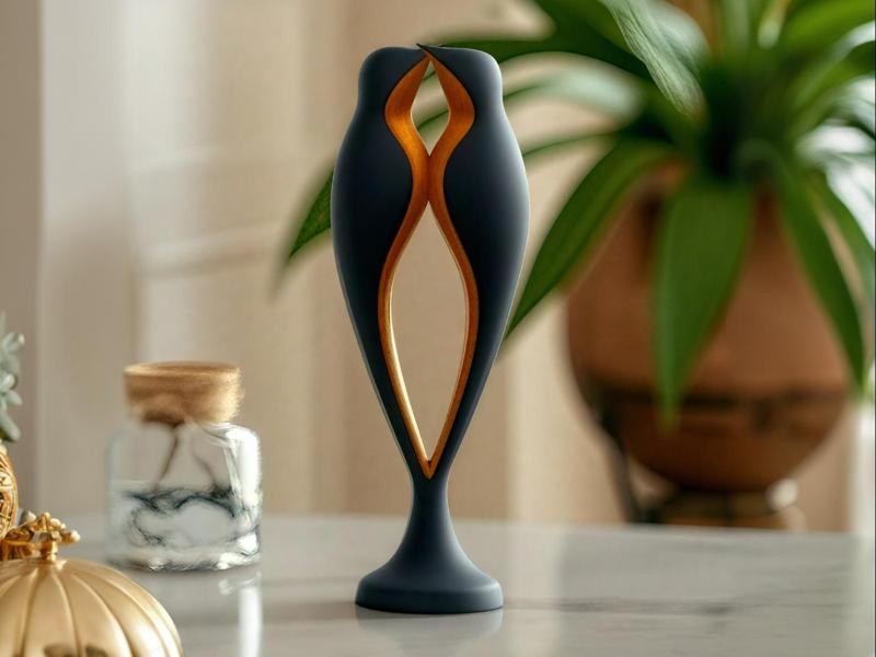 Love Birds: A Sculpture That Celebrates Romance