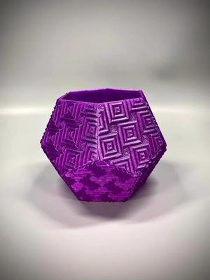 Dodeca Pinwheel Ripple Vase