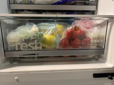 Fridge. Repair for the vegetable drawer the rear skate