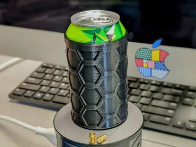 Soda Drink Sleeve for 12oz Can Comfort Grip Hexagon Pattern Koozie