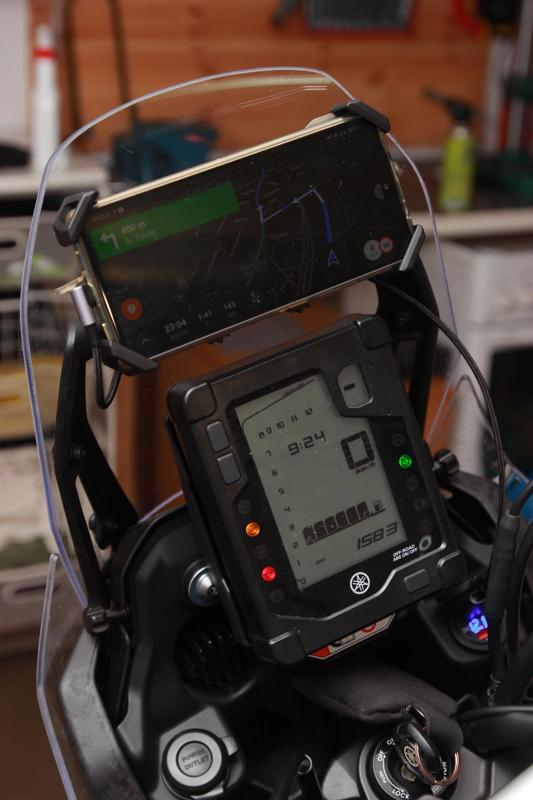 Motorcycle phone mount adapter. Tenere 700, tube diam. 11.5mm