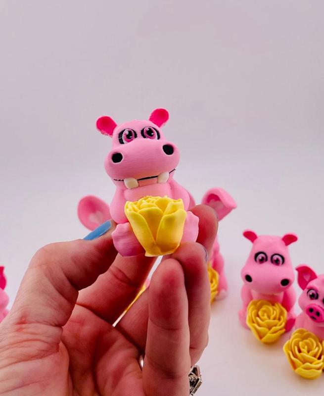 Mother’s Day Roseables Hippo