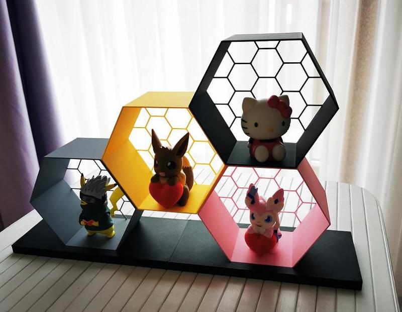 Lightweight Figure Stand