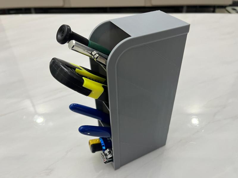 Storage box