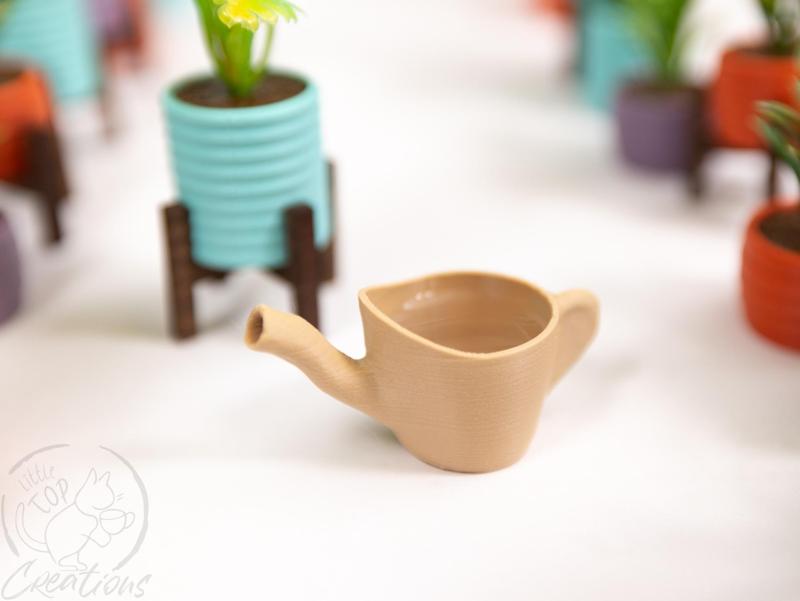 Tiny Watering Can (works)