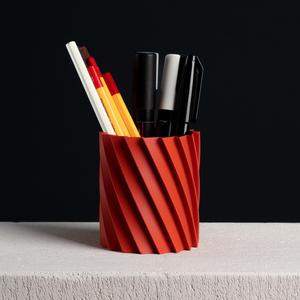 Twisted Pencil Cup, (vase mode & shelled)