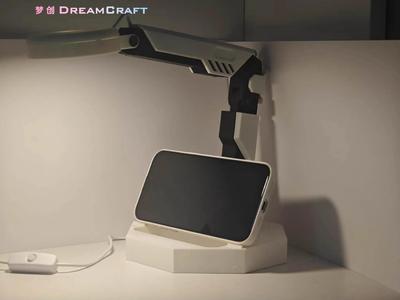 Sci-fi mecha-style multifunctional desk lamp (phone holder/pen holder)