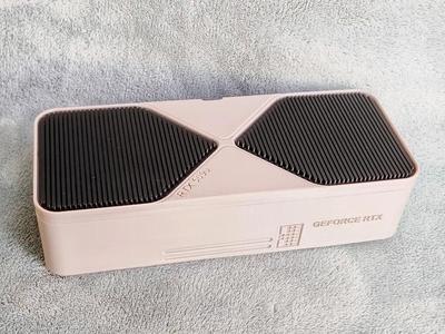 NVIDIA GeForce RTX 5090 Box