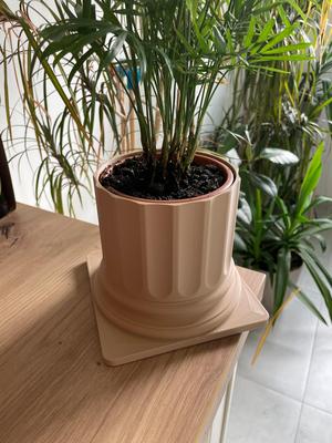IONIC COLUMN TWIST-OFF PLANTER