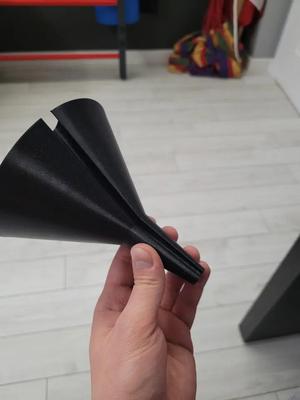 Vase mode vented funnel
