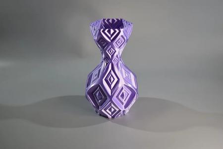 Diamond Ripple Vase