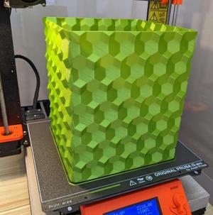 Hypercube Vase Bin