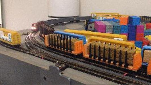 Free 40′ & 65′ N Scale Ore Gondola for Micro-Trains Couplers Static Display or Kid’s Toy & NW2 Locomotive! Four different ore loads.