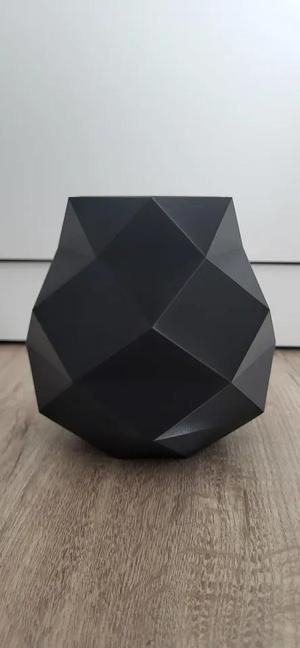 Low Poly Vase