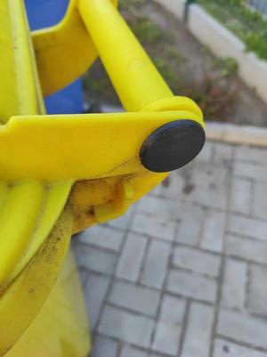Pin for the Dustbin Lid   