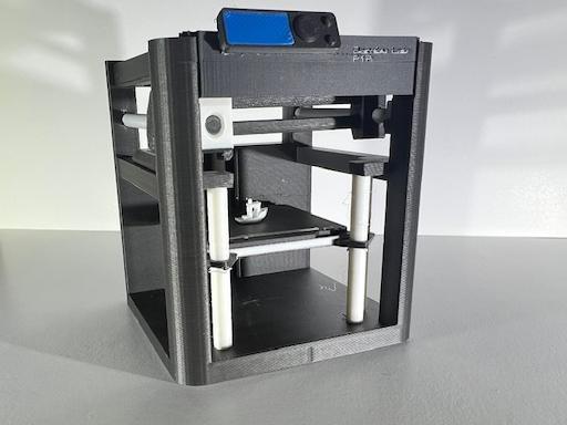 Benchy on plate for Bambu Lab P1P Movable model