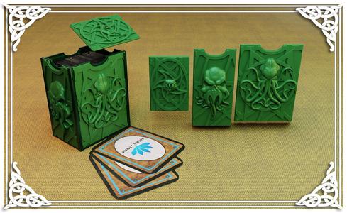 Chtulhu card holder