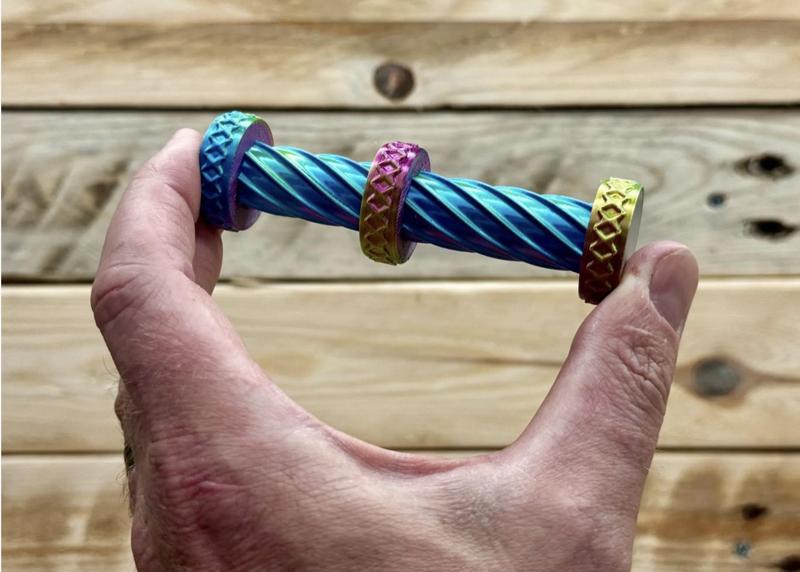 Fast click twist fidget
