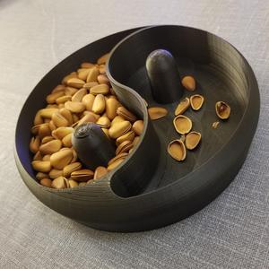 Yin&Yang nut bowl by mattc design