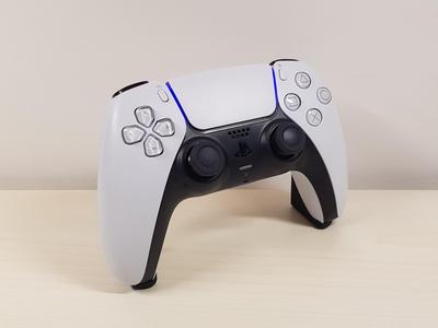 Invisible PS5 Controller Holder Minimalist