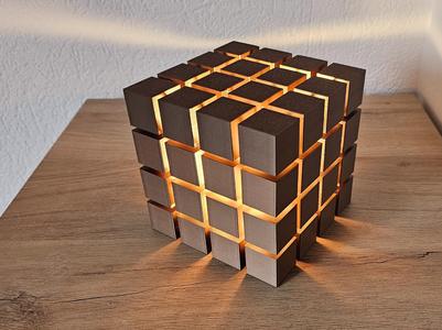 CubeStack desk lamp (no glue, no supports)