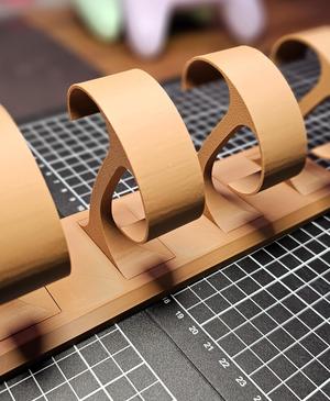 Minimalist Magnetic Watch Stands with Base