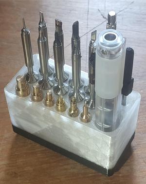 Gridfinity Pinecil/TS100/TS101 + CNCKitchen Heat Set Soldering Tips holder
