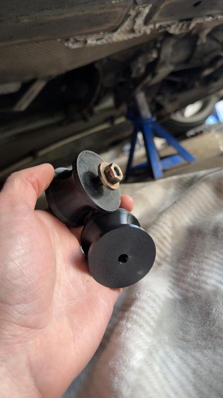 E90 Transmission Mounts