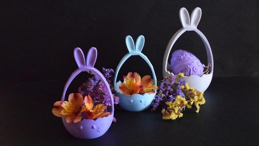 Hoppin’ Blossom (Easter basket)