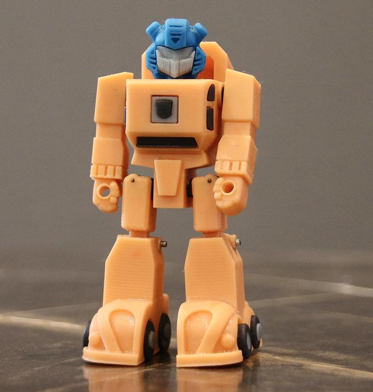 TRANSFORMERS ACTION MASTER STYLE GOLDBUG