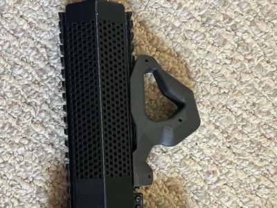 Angled foregrip