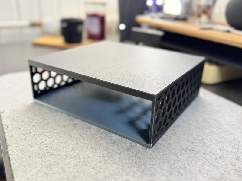 Desktop Topper