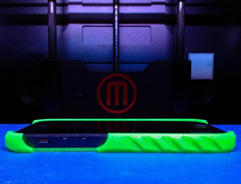 iPhone 5 Case Optimized for PLA Slim Sturdy & Simple