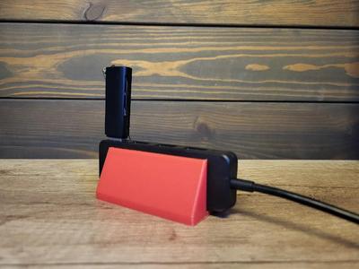 USB hub vertical stand   