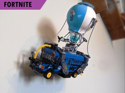 Fortnite L.E.G.O 77073 Battle Bus wall mount v2