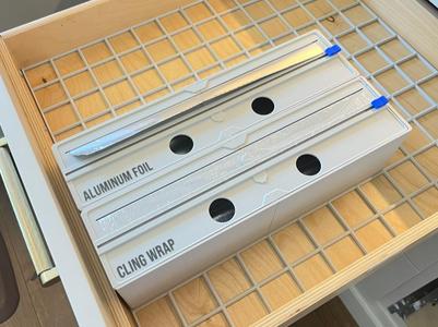 12″(305mm) Foil & Saran Cling Wrap Organizer w Cut