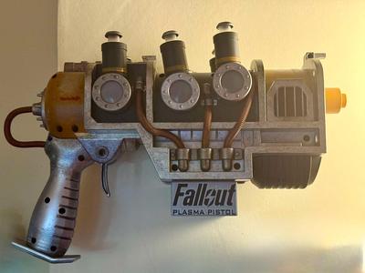 Fallout Plasma Pistol & Rifle Wall Mount