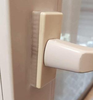 FIX of the balcony door handle part