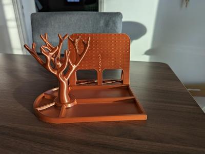 Tree jewelry holder