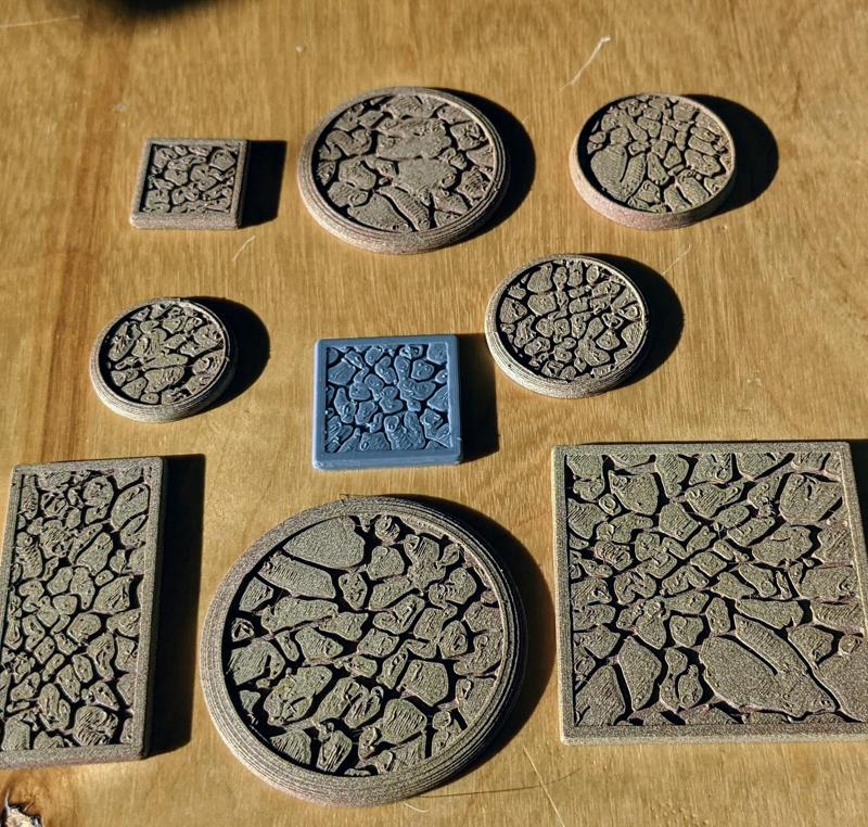 Mini Bases – Cracked Earth – Round/Square