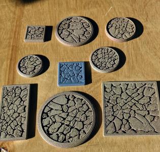 Mini Bases – Cracked Earth – Round/Square
