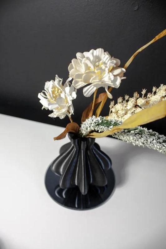 Modern Flowy Vase