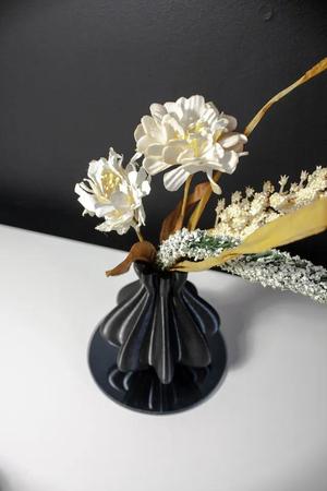 Modern Flowy Vase