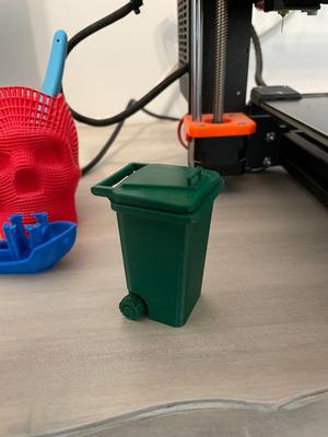 Mini Garbage Can Lid Redesign for Better Print Quality